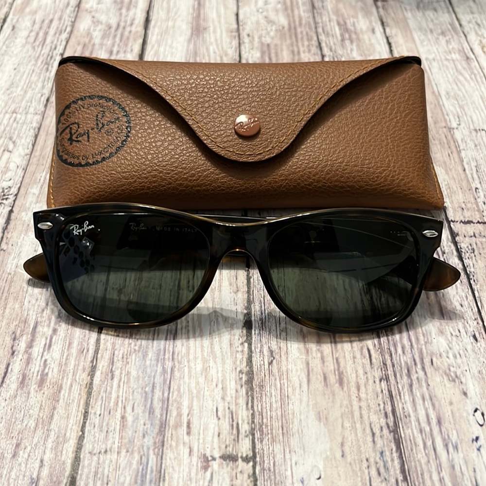 Ray-Ban New Wayfarer Classic Sunglasses